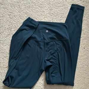 Lululemon size 6 woman’s leggings